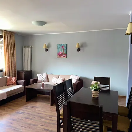 Penthouse At Dream * 班斯科